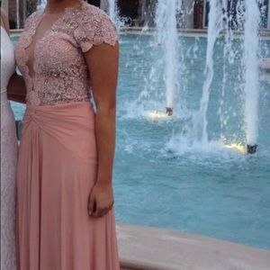 Size 6 JOVANI prom dress- light pink/peach!